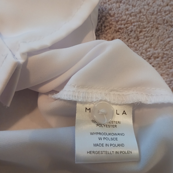 GREAT CONDITION Button-up Blouse w/Cute FAUX tie ONLY $8!! - Picture 7 of 7